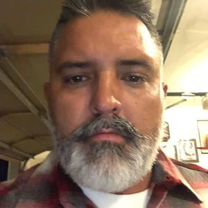 Meet your Posher, Larry